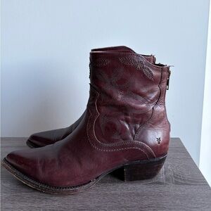 Frye Billy Short Embroidered Western Boots